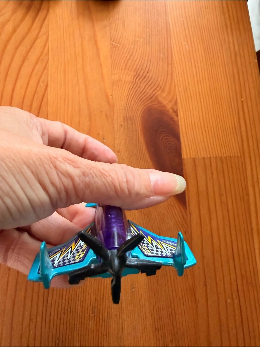Purple & Teal Poison Arrow plane by Hot Wheels - Racing Airplane